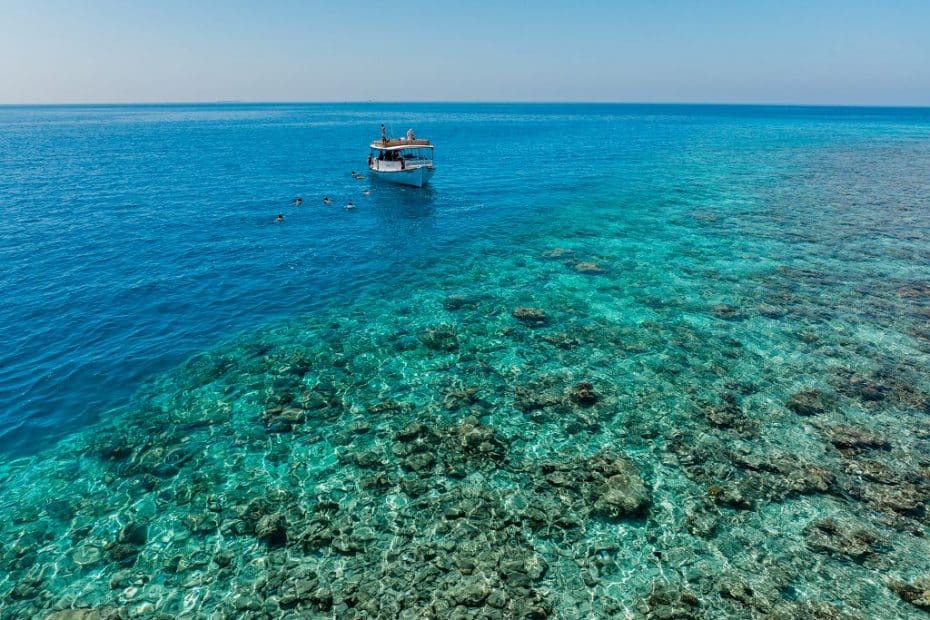 1024-Como-Cocoa-AN 22 Aerial_Snorkelling Excursion by Dhoni