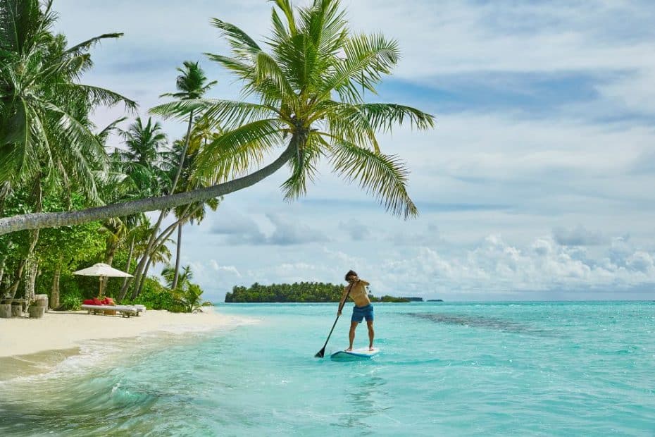 1024-Como-Maalifushi-Maalifushi_Stand_Up_Paddle_at_Lavadhoo__YAN4353_V2
