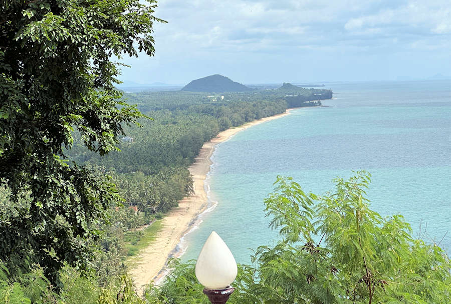 Thang Sai Beach vom Tempel aus