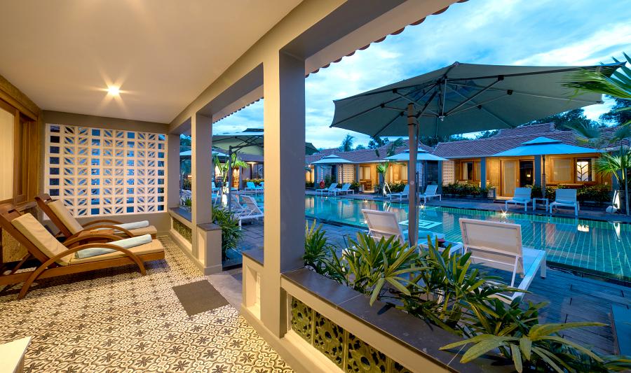 900-Pilgrim-Pool-Access-Villa-Outside (1)