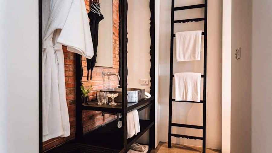 deluxe-river-view-rooms-incredible-temple-vistas-sala-ayutthaya-4-1536x864