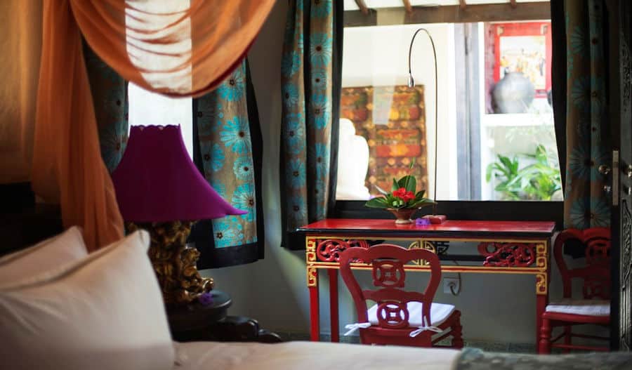 tugu-lombok-Kampong Ampenan Bungalows - Bedroom (1)