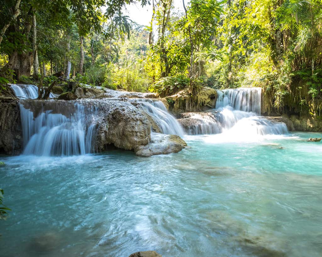 1024-5-4 Tat Kuang Si Waterfalls near Luang Prabang, Laosshutterstock_1077188288