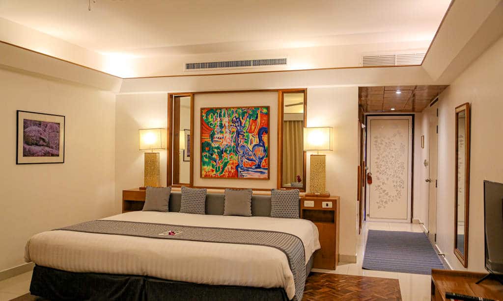 Royal Wing Suite